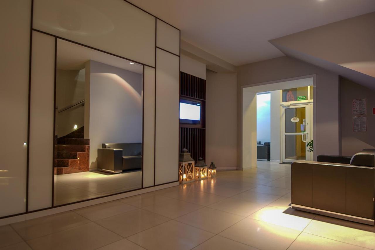 Hotel Sara Koło Kültér fotó