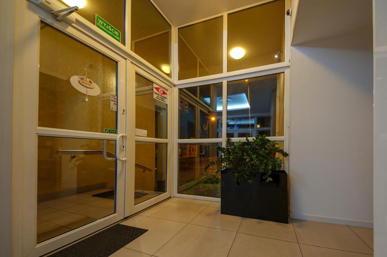 Hotel Sara Koło Kültér fotó